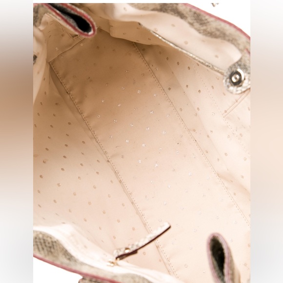 Snake print Tote - Picture 5 of 14